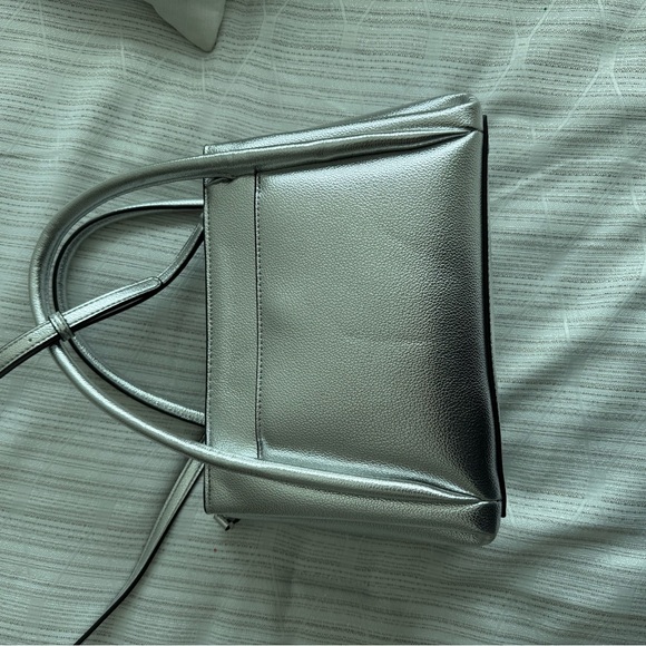 KL Silver Bag - Picture 5 of 5